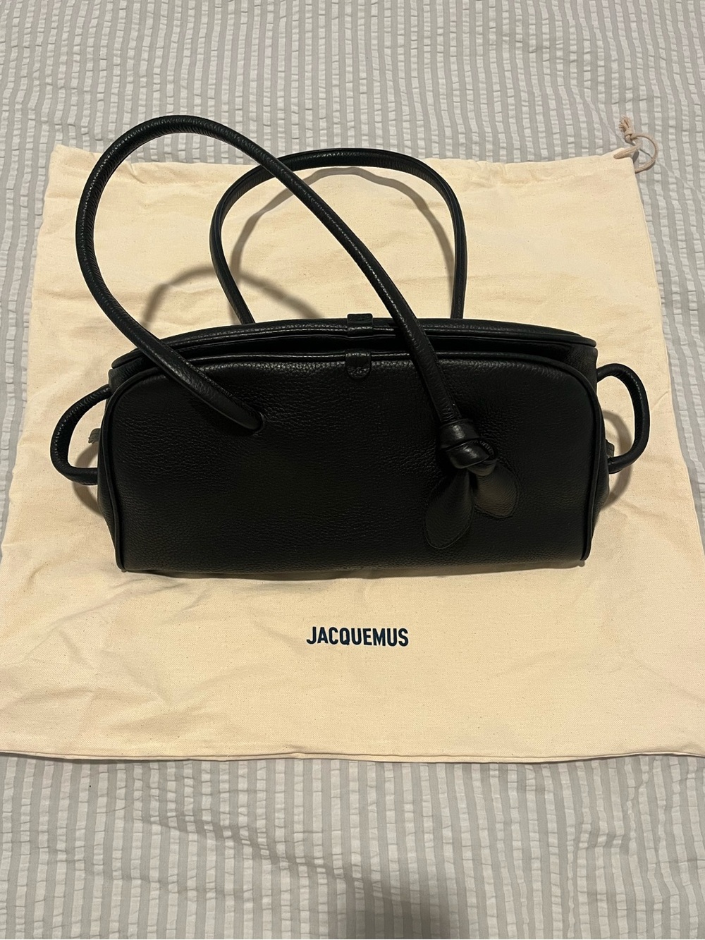 Like New, Jacquemus Turismo Handbag in black grained calfskin - Picture 5 of 7